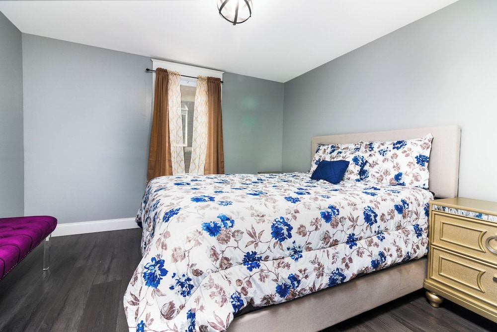 Double House Rental – 11Br Perfect For Big Groups