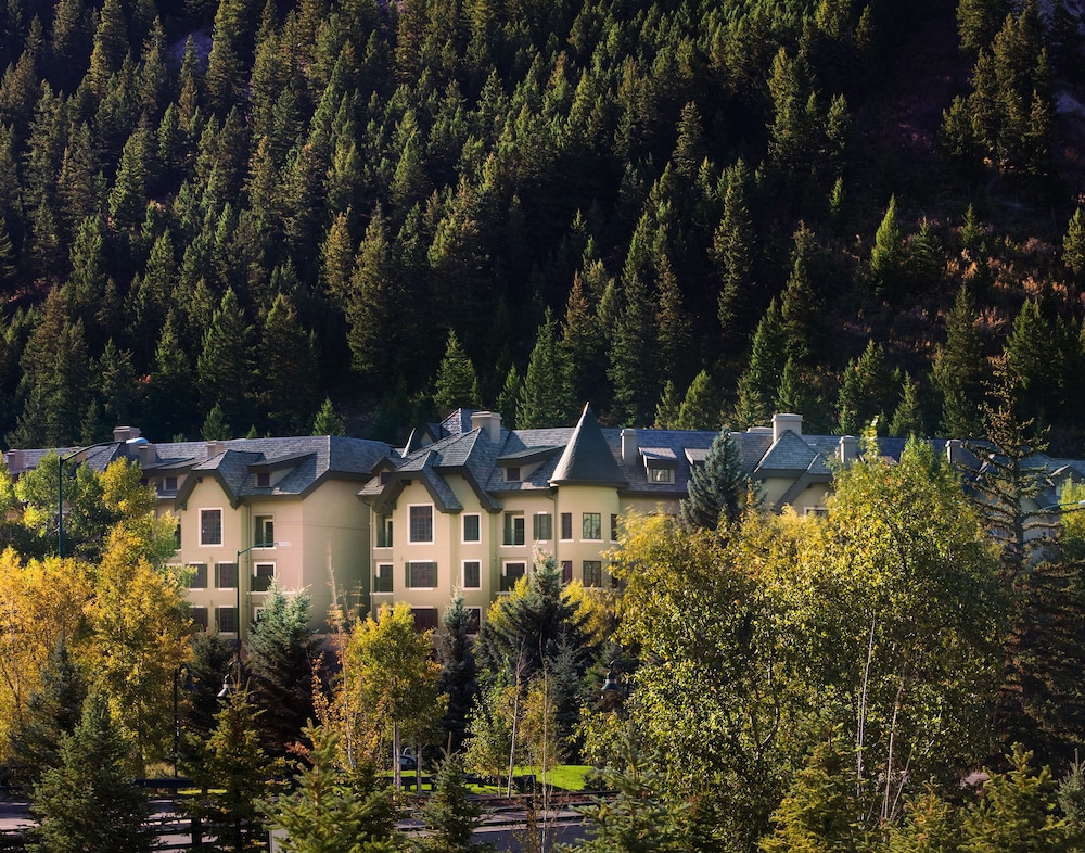 Hotel Ascent by East West Hospitality - Image 1