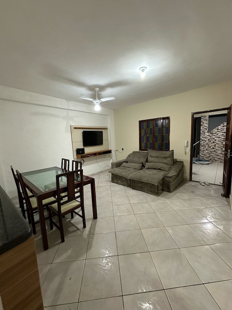 Cabo Frio Beach House Hostel