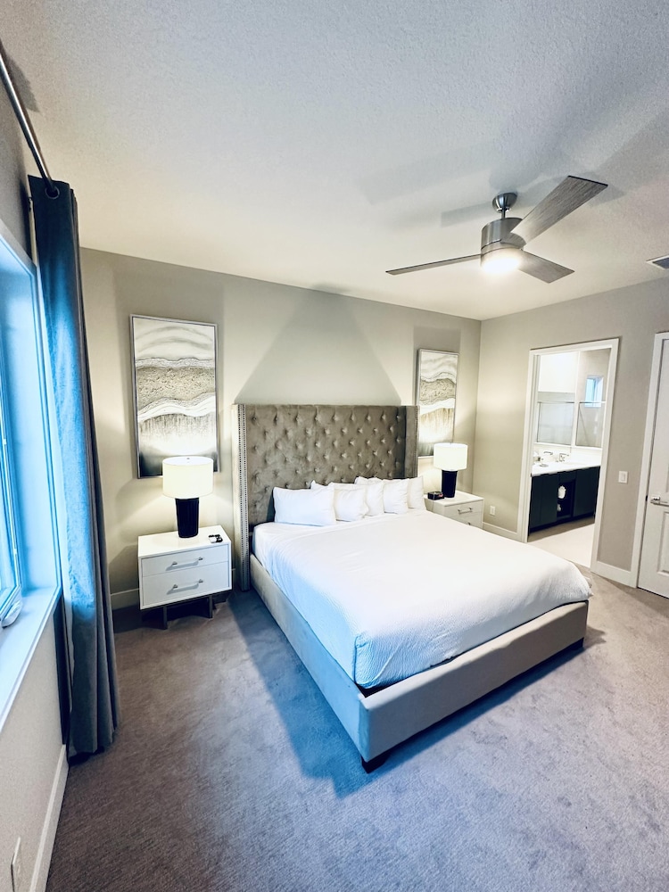 Beautiful Condo at Reunion