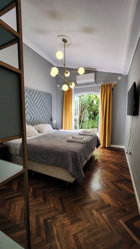 El Cerquero, Guest House