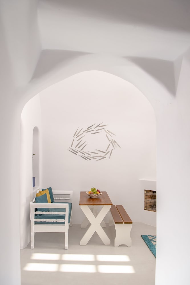 Anemi House & Villas