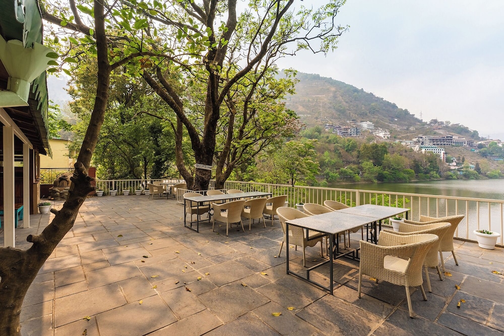 Echor Malusara Lakeview Retreat Bhimtal