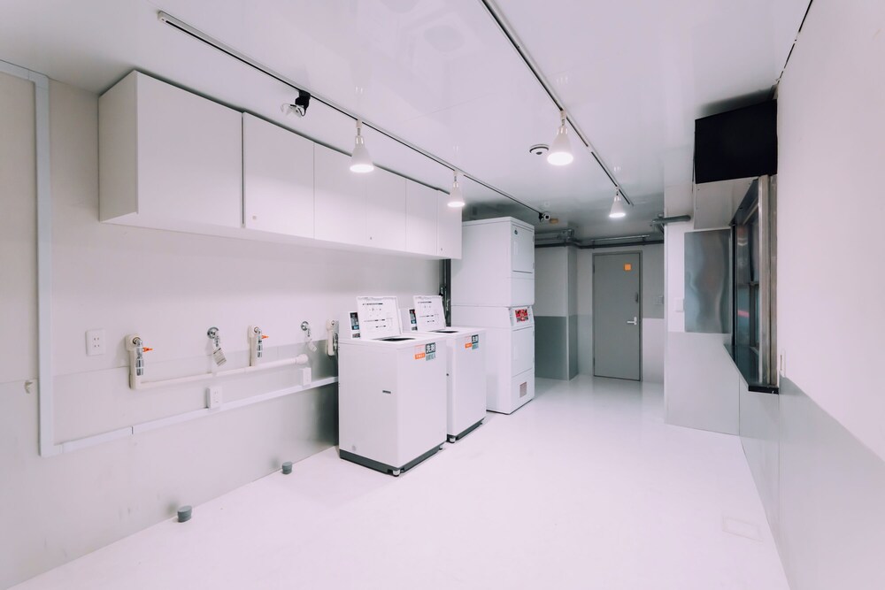Minimalist Loft 701