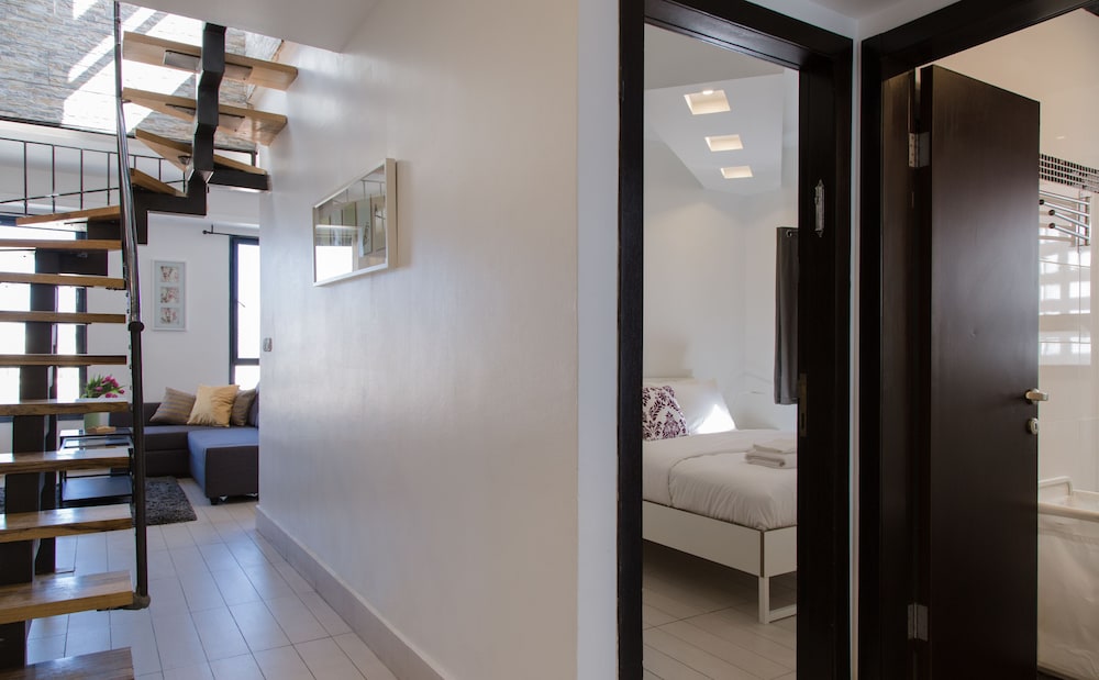 Shenkin Vilmar Apartments