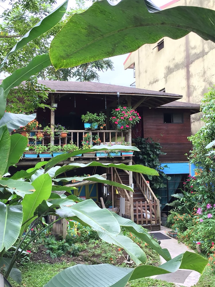 Wood House Hostel