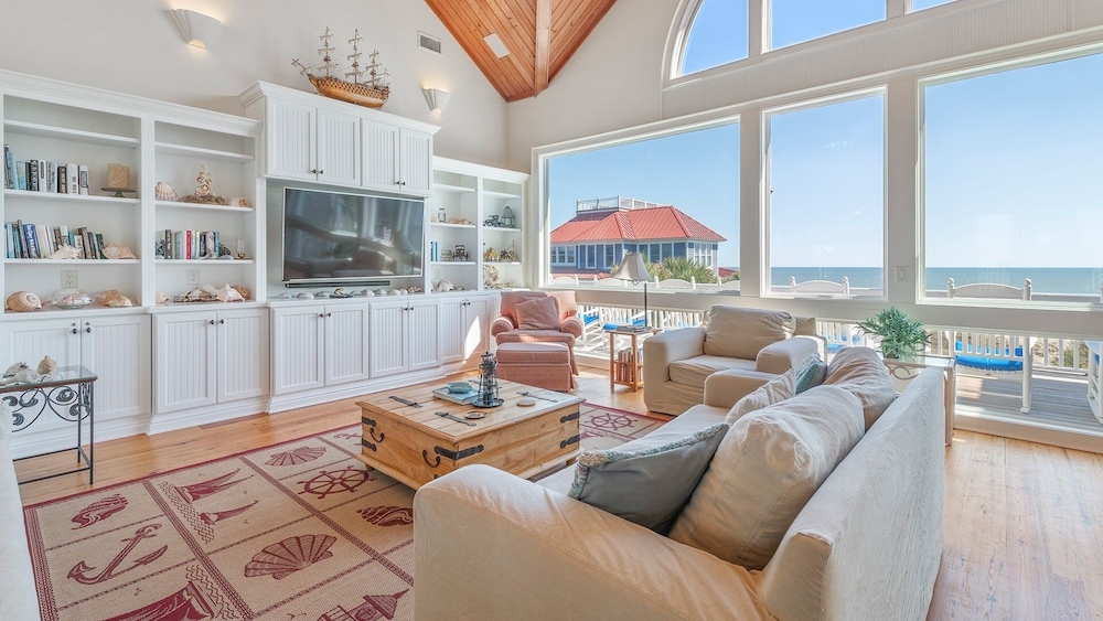 Out Of This World Beachfront Home 6 Bedroom Home by Peace Vacations view 3