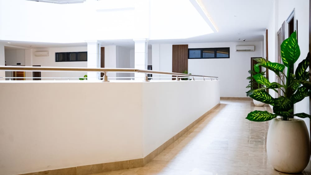Summit Hotel and Apartments VGC