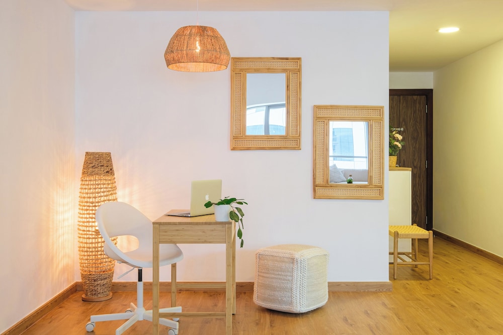 Namhae Elsia Pet Pool Villa Pension
