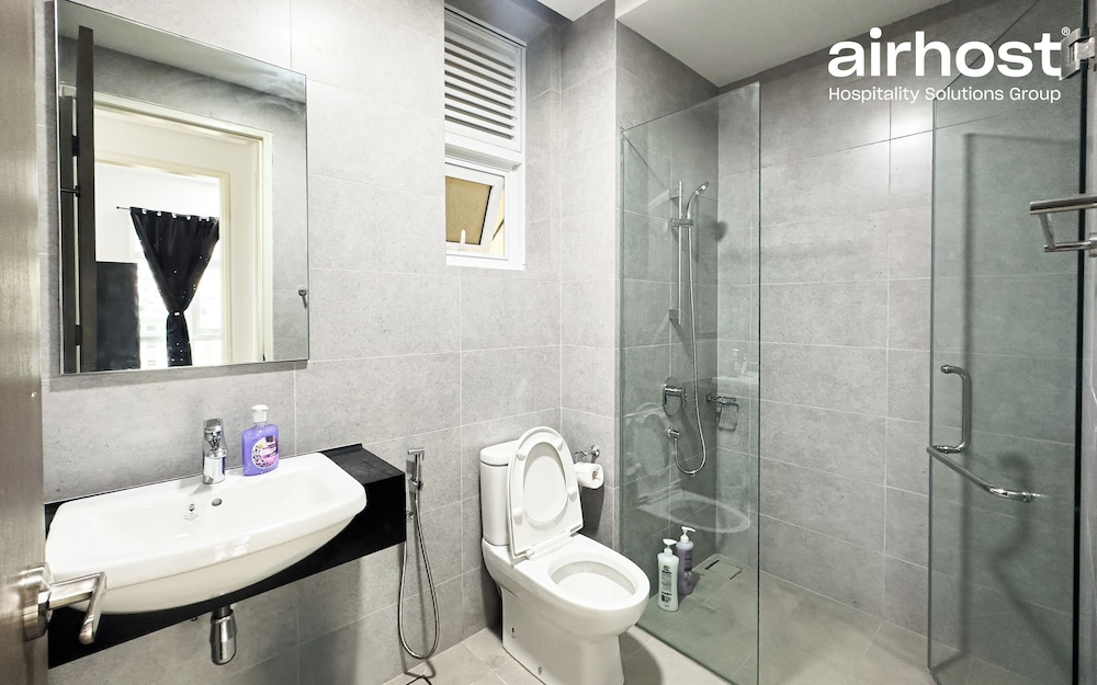 Met1 Residences Mont Kiara by Airhost