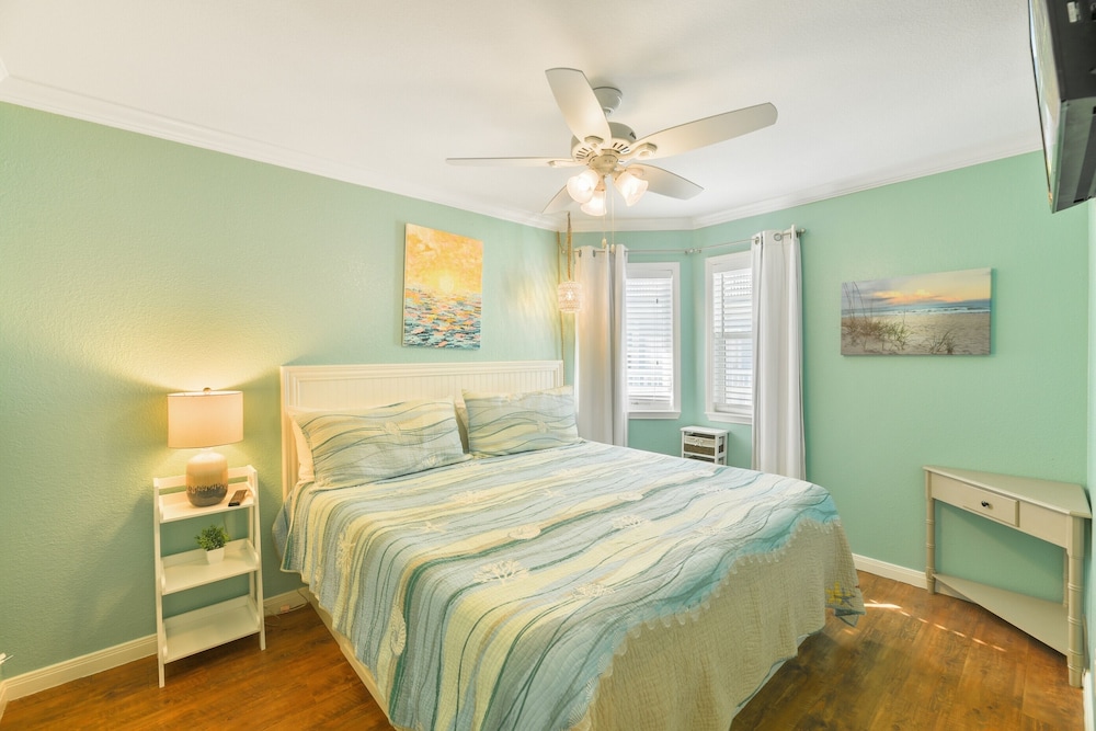 Seascape 1313 2 Bedroom Condo