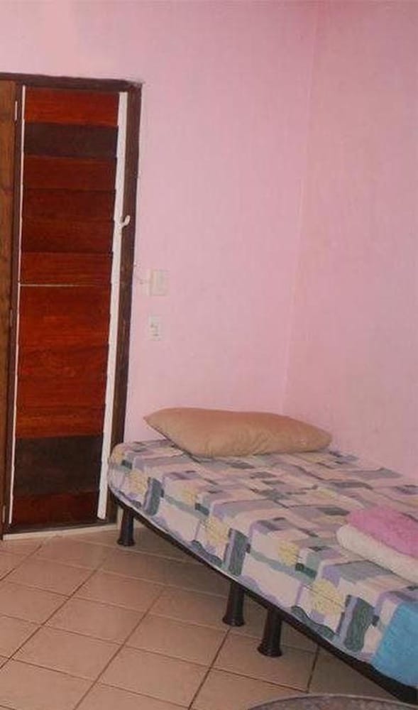 Bluepango Guest House - Hostel