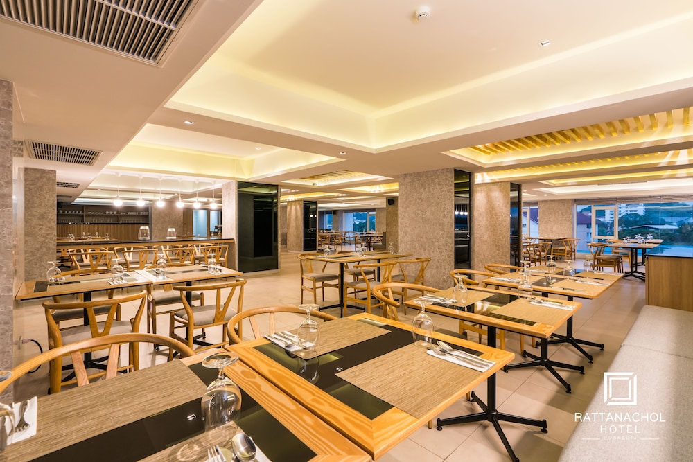 Rattanachol Hotel