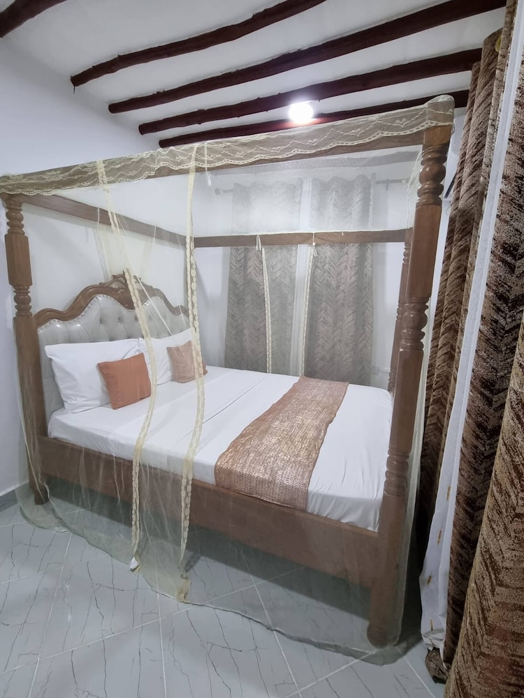 Stunning 2 Bedroom Apartment in Diani, Kenya - Perfect Beach Getaway