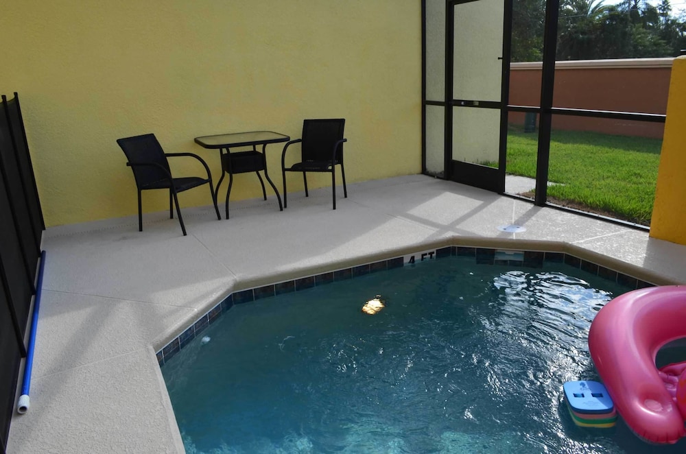 Bella Vida Resort by Home 2U