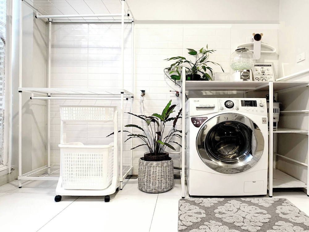 Stylish 3-bedroom Townhome in Heart of Bangkok