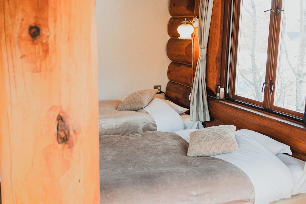 Hakuba Log Hotel Meteor