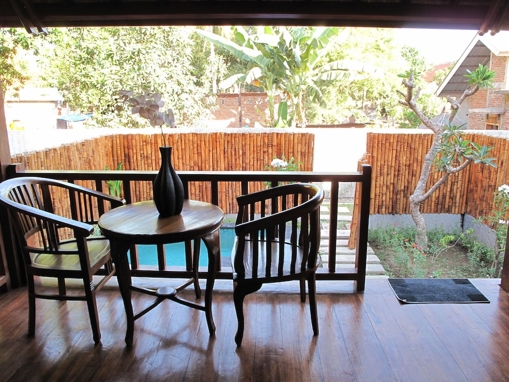 Yoki's Bungalows