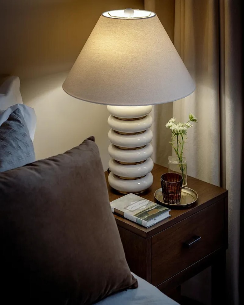 Luxurious 2bed Apartment in Greenford Quays view 2