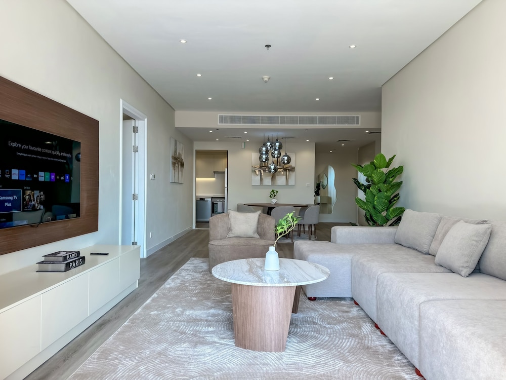 Resort Apartments - Royal Amwaj North