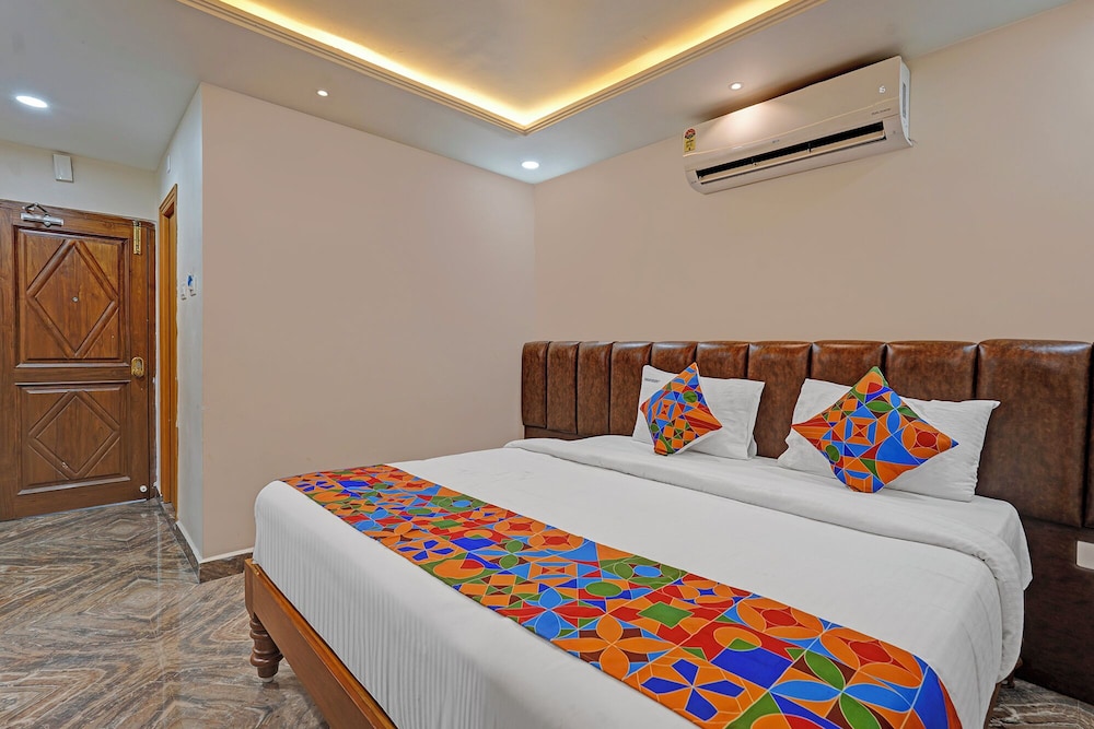 Fabhotel Pranavam Residency