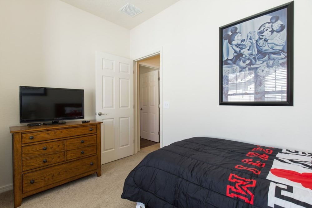 Lucaya Village 5366 - Image 1