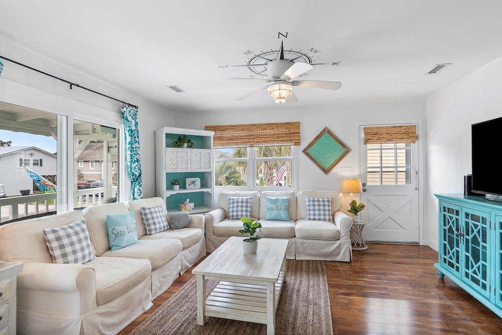 The Marlin House / 143 Marlin Drive 3 Bedroom Home