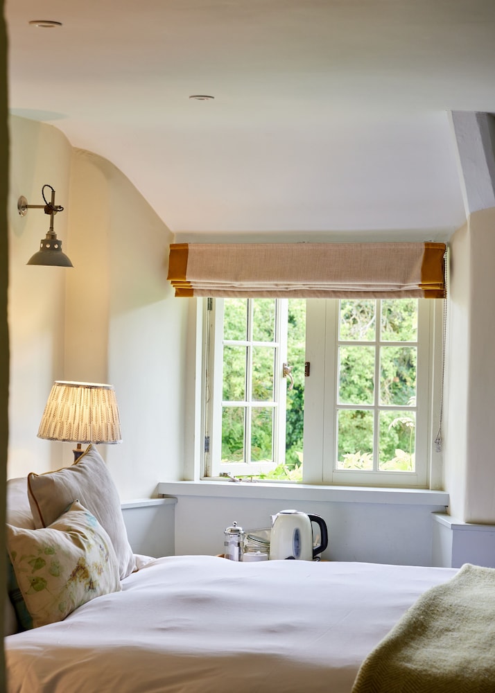The Plough Inn