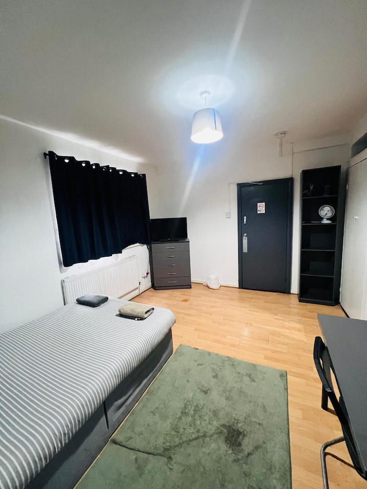 London E1 Hostel