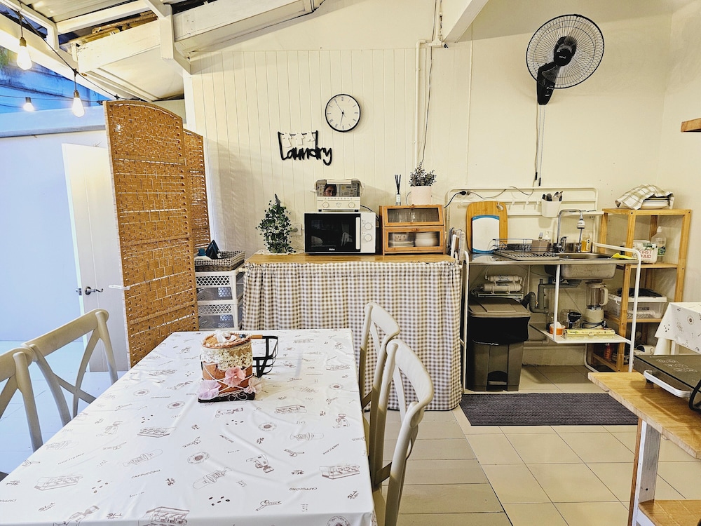 Little Latte House
