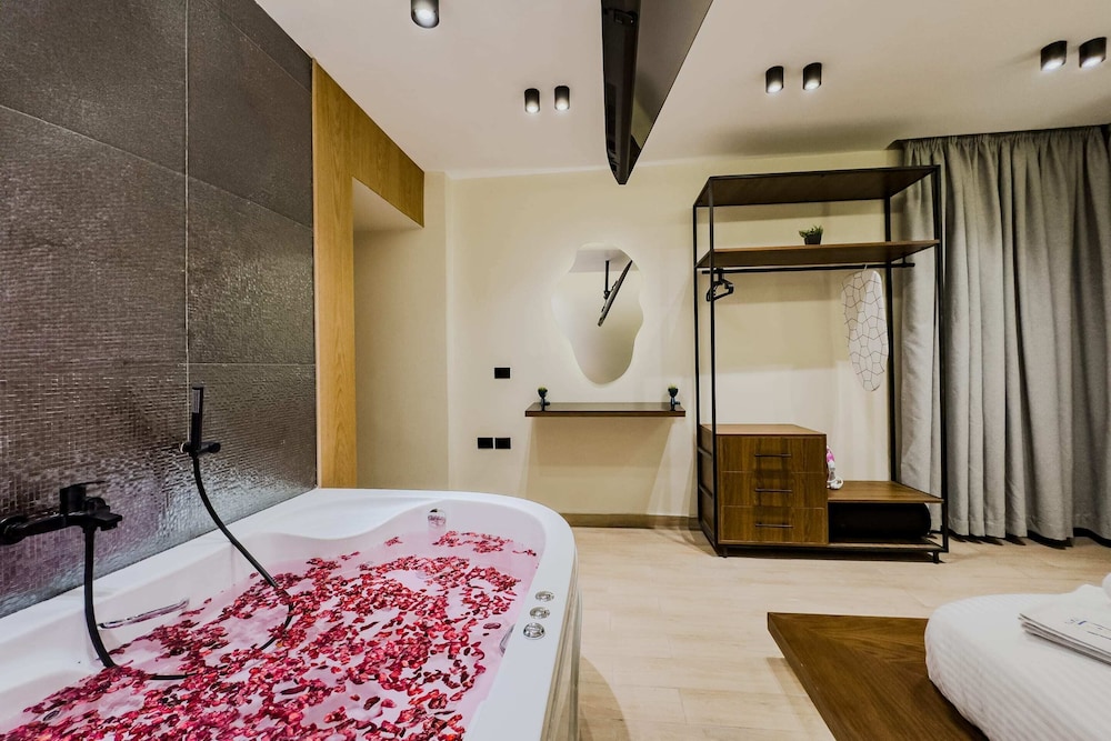 Xuru Heliopolis 3- 5 Min to Airport