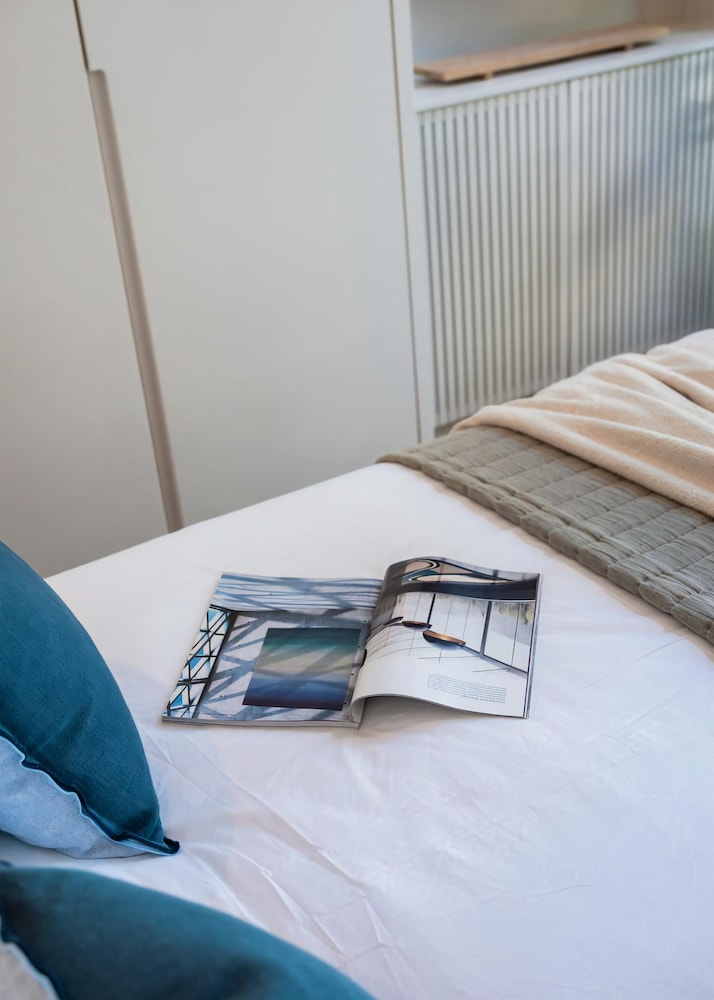 Stunning Studio Apartment, Moments From Earls Court Station