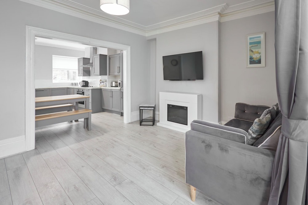 Host Stay Dilston view 5