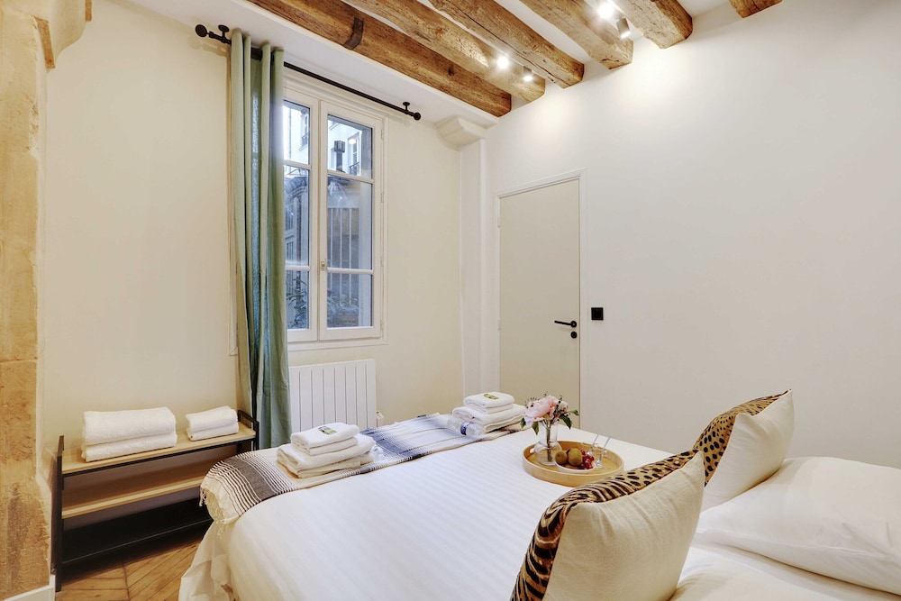 Authentic Apartment - 1br/4p - Le Marais