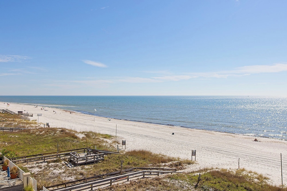 Emerald Key by Southern Vacation Rentals