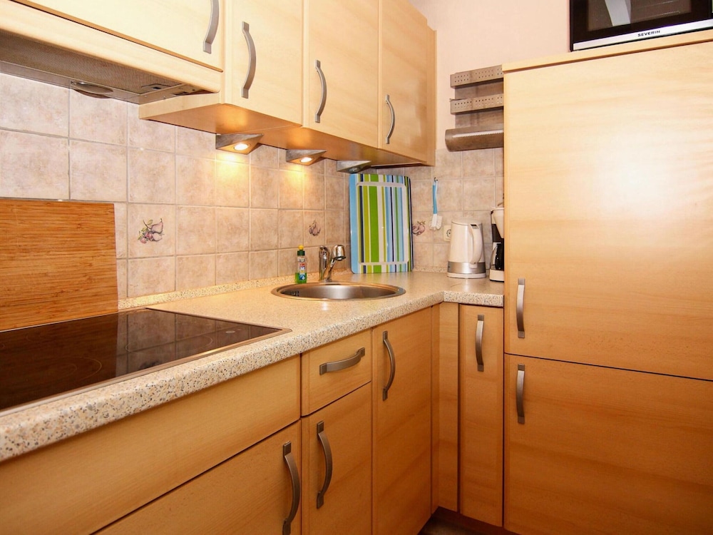 Bungalow in Warwerort Near Wadden Sea Park