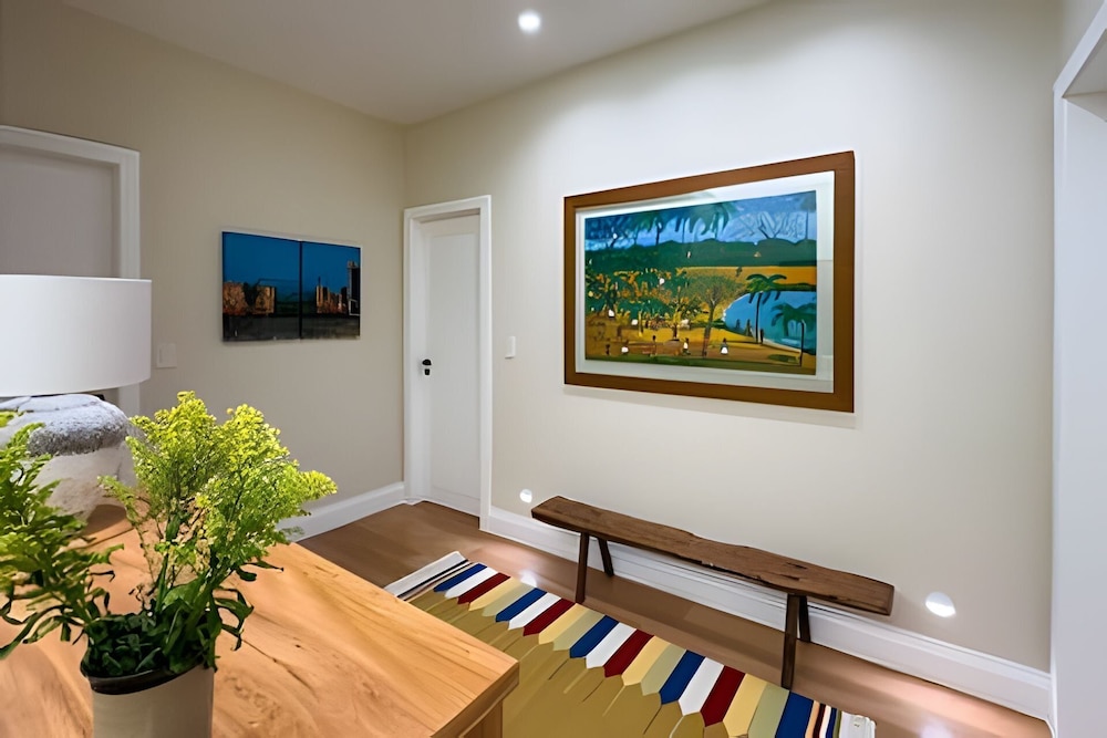 Ipanema | Duplex no melhor local do bairro, 4 quartos, 5 min da Praia - por Casapē Rio