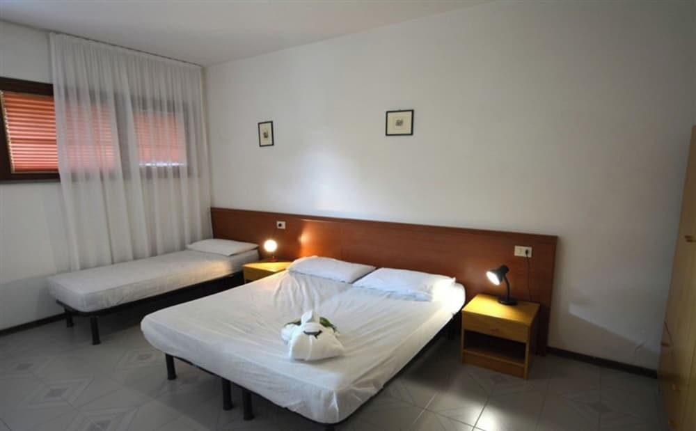 Comfortable Flat With Balcony for 5 Guests in Lignano Sabbiadoro