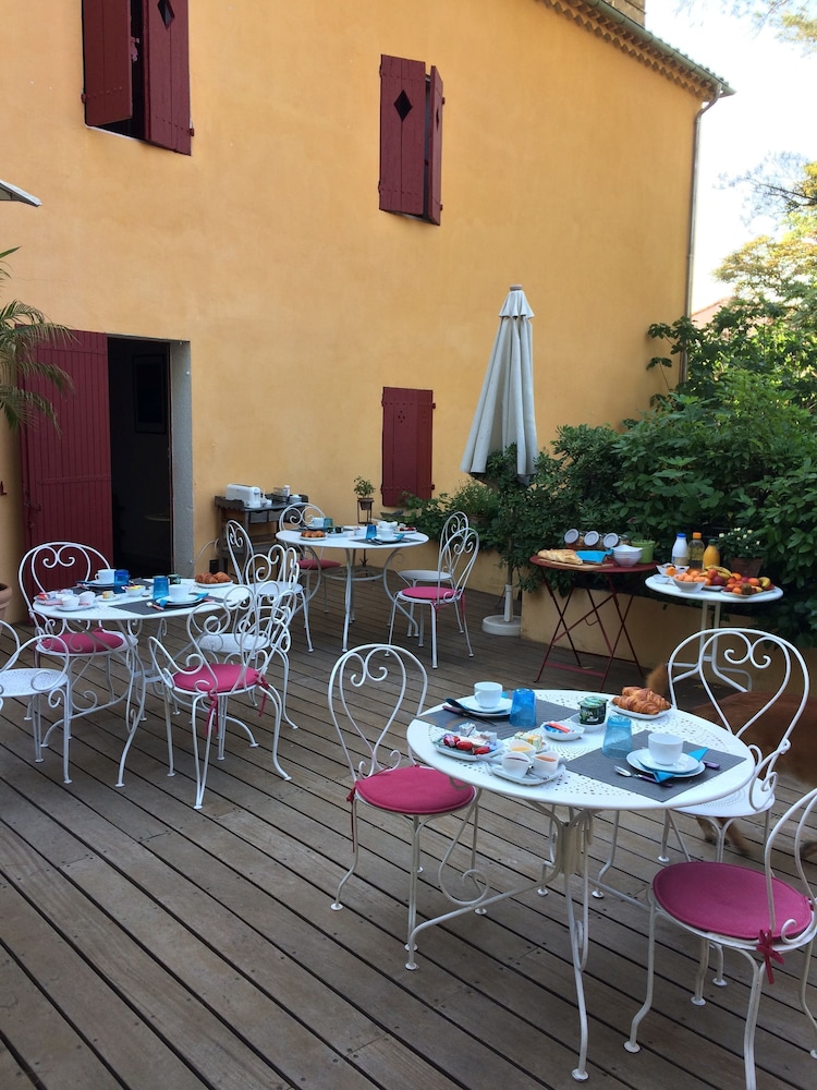 Villa Roumanille