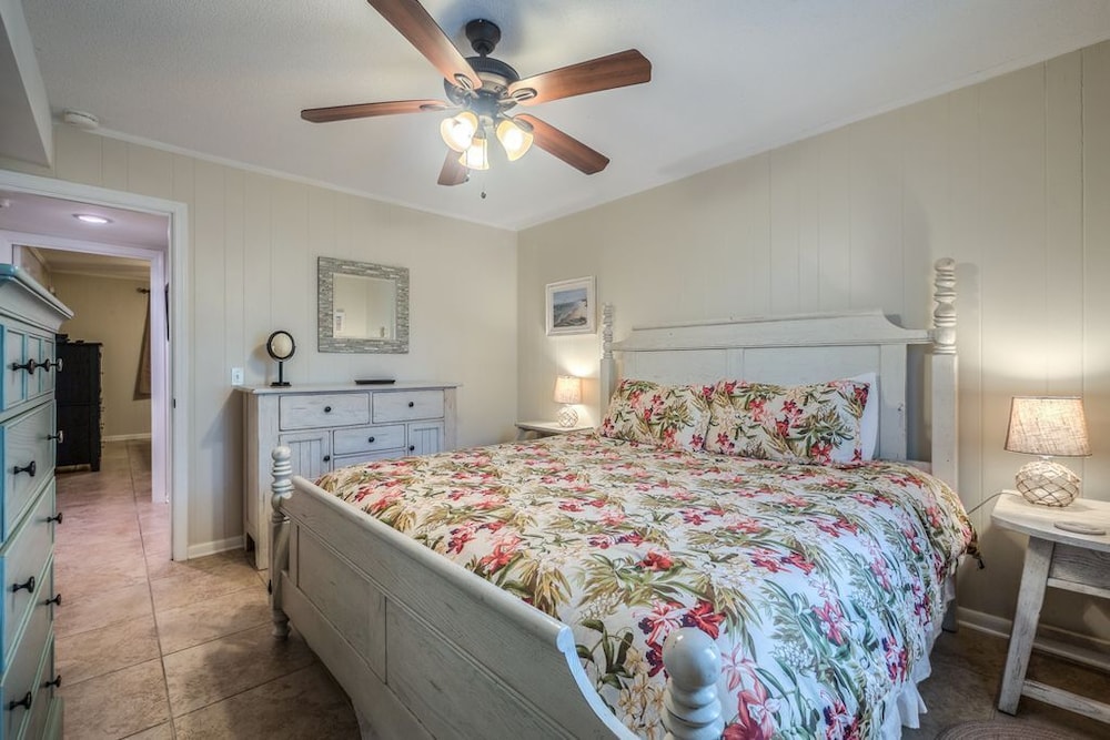 Beaufort Vacations - Oceana Condos at Hilton Head Island - Property Image 3