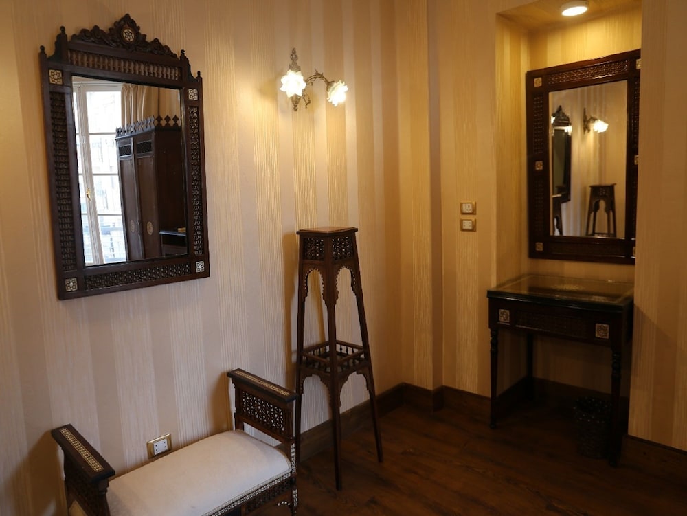 Royal Apartments in Cairo Down town