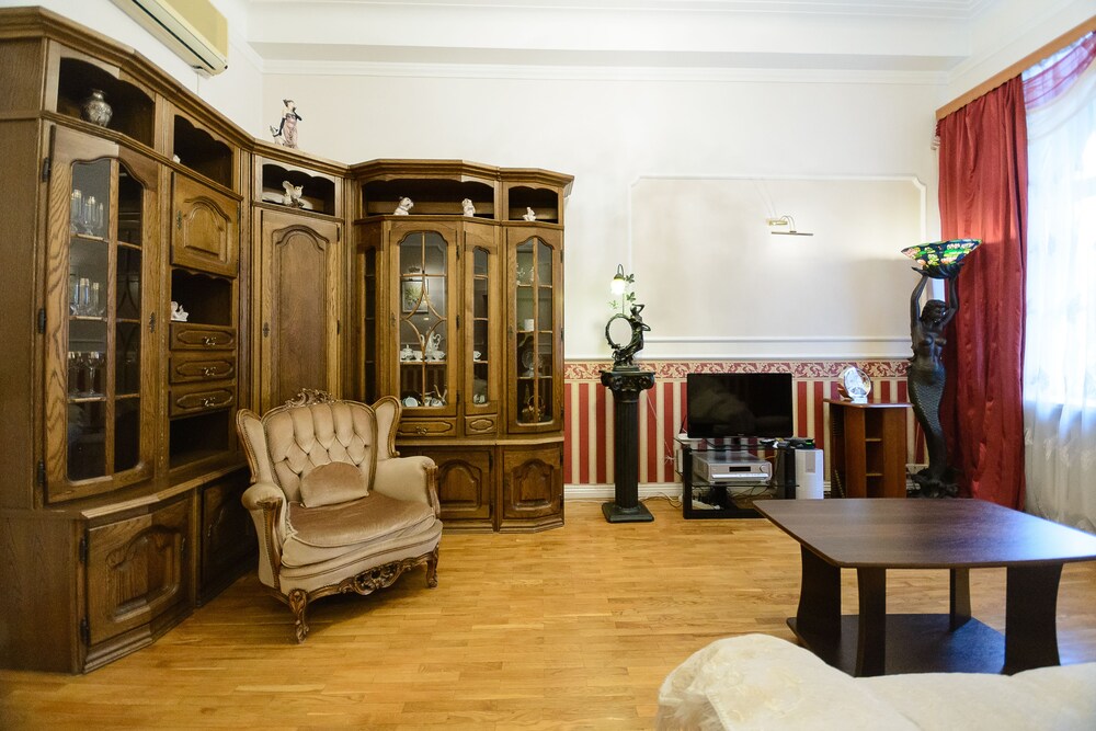 Kiev Accommodation Hotel Service