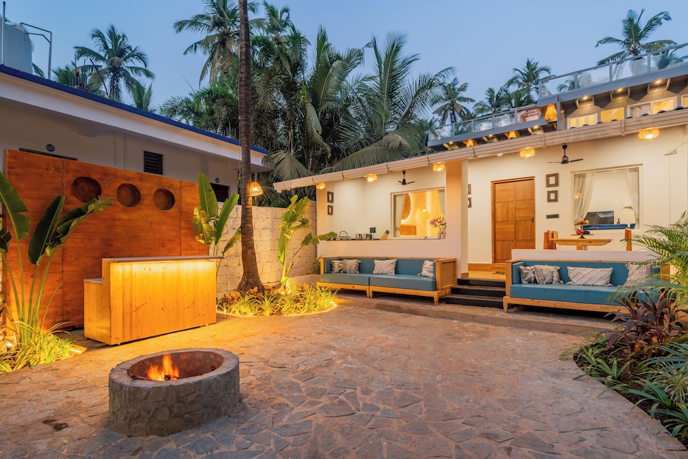 ELIVAAS House of Neptune 1 BHK Boutique