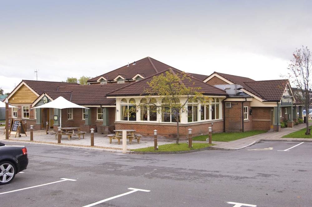 Premier Inn Warrington - A49/M62 J9, photo 7