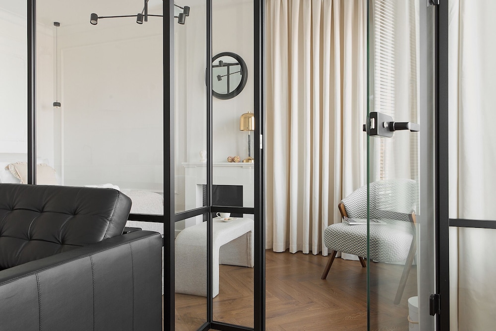 Granaria Premium River View by Downtown Apartments