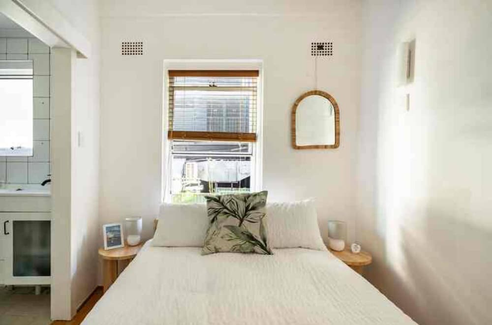 Bondi Beach Hub-beachside Escape