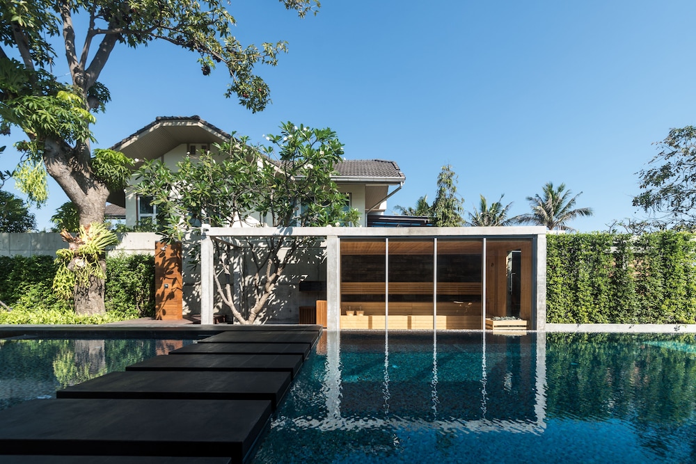 Sunsky Villa Huahin