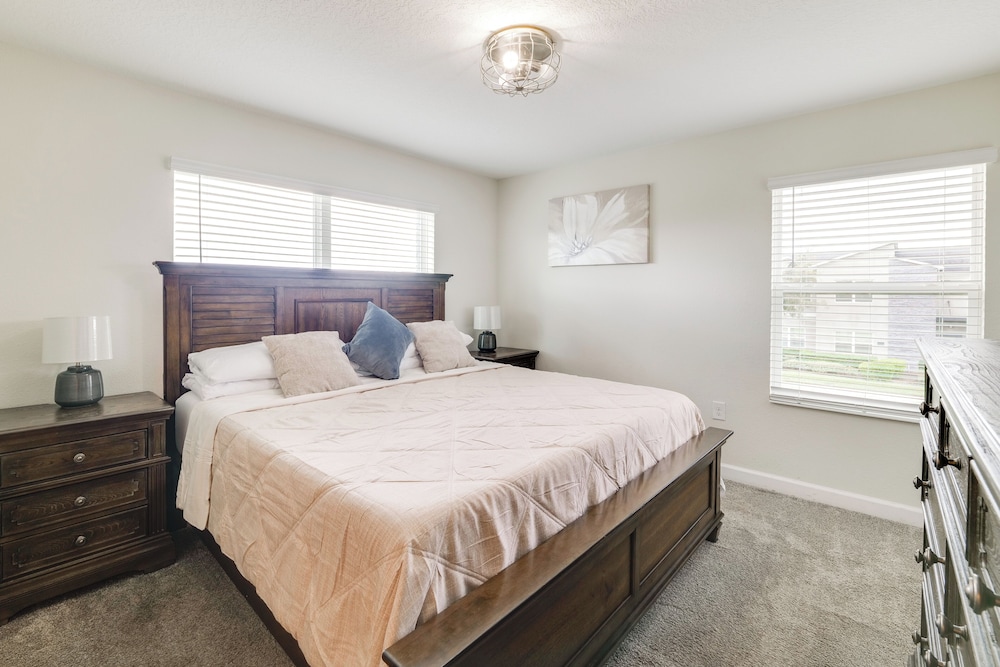 Pet Friendly! Townhome w/ Pool in Championsgate