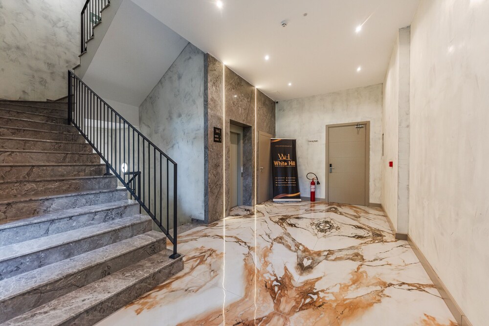 White Hill Suite by PS