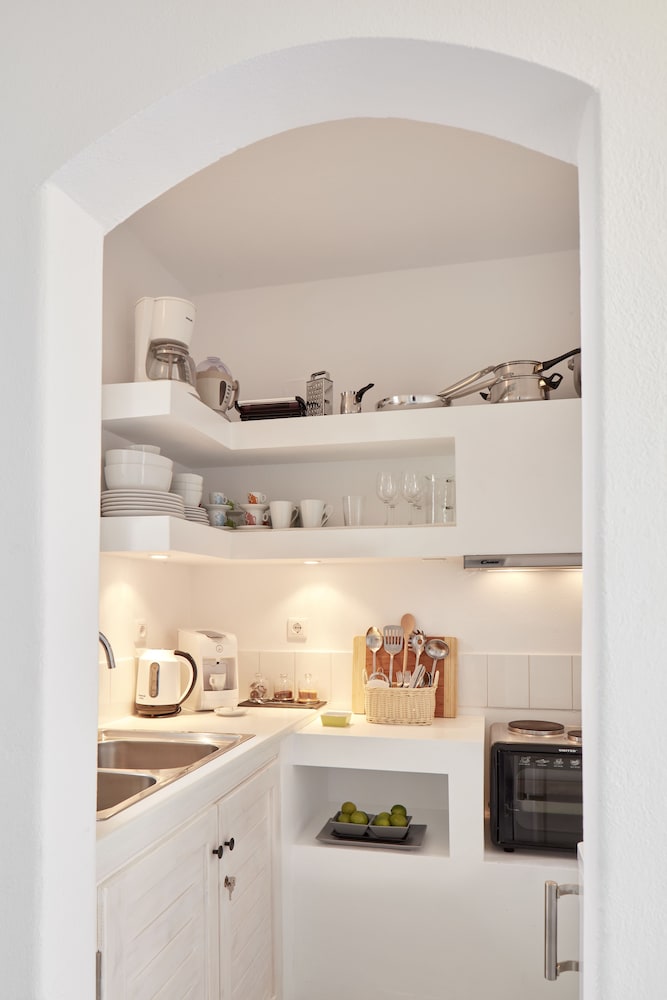 Mykonos Town Suites